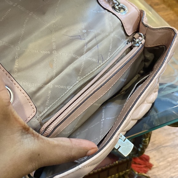 LUXURY MICHAEL KORS 💯Authentic bought it from london - Picture 3 of 9